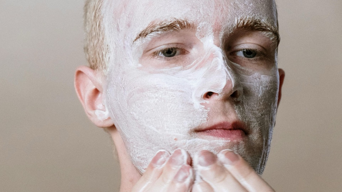 5 Ways To Actually Stick With Your Morning Skincare Routine