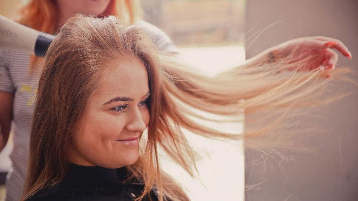 5 Red Flags Of A Bad Hair Stylist