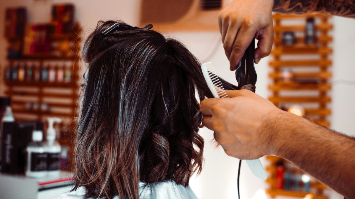 5 Red Flags Of A Bad Hair Stylist